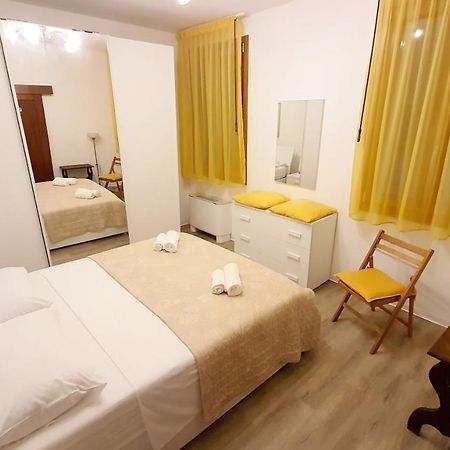Calle Dei Guardiani Rooms เวนิส ภายนอก รูปภาพ
